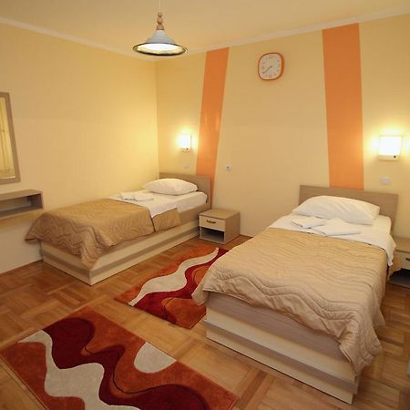 Hotel Extra Lion Md Nis Phòng bức ảnh