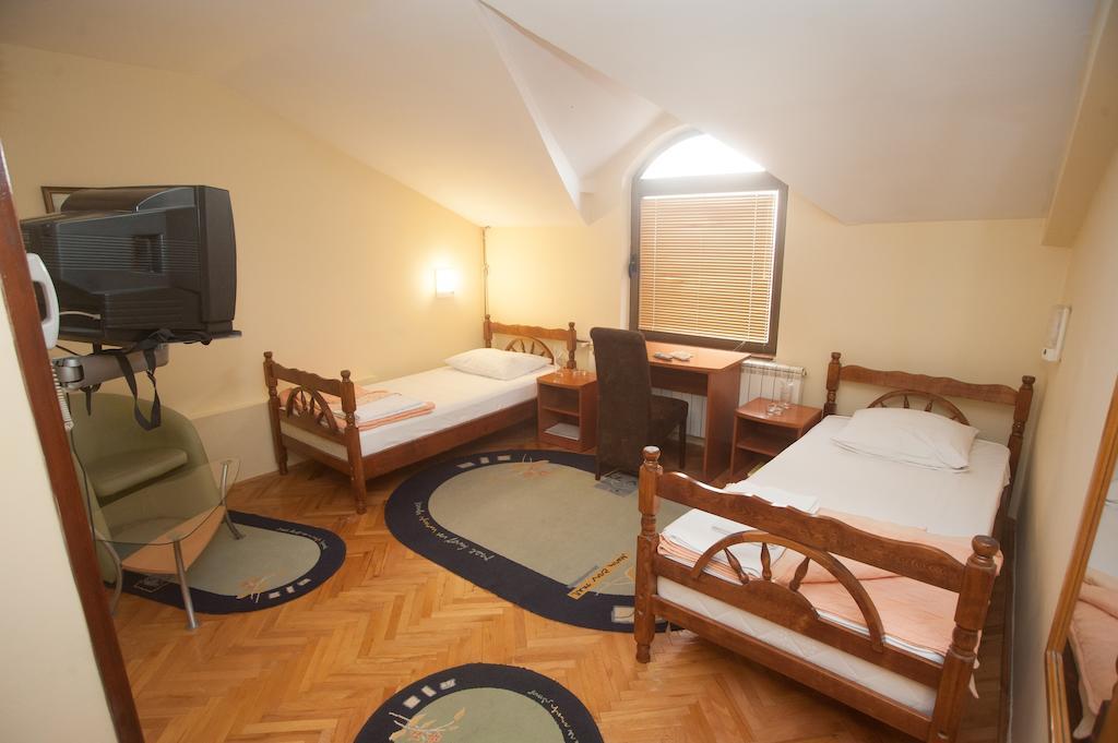 Hotel Extra Lion Md Nis Phòng bức ảnh