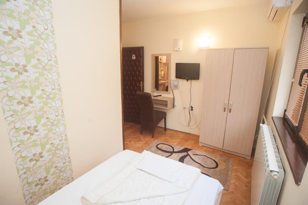 Hotel Extra Lion Md Nis Phòng bức ảnh