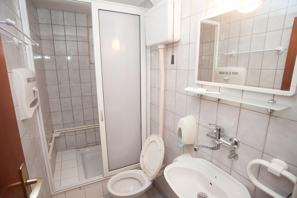 Hotel Extra Lion Md Nis Phòng bức ảnh